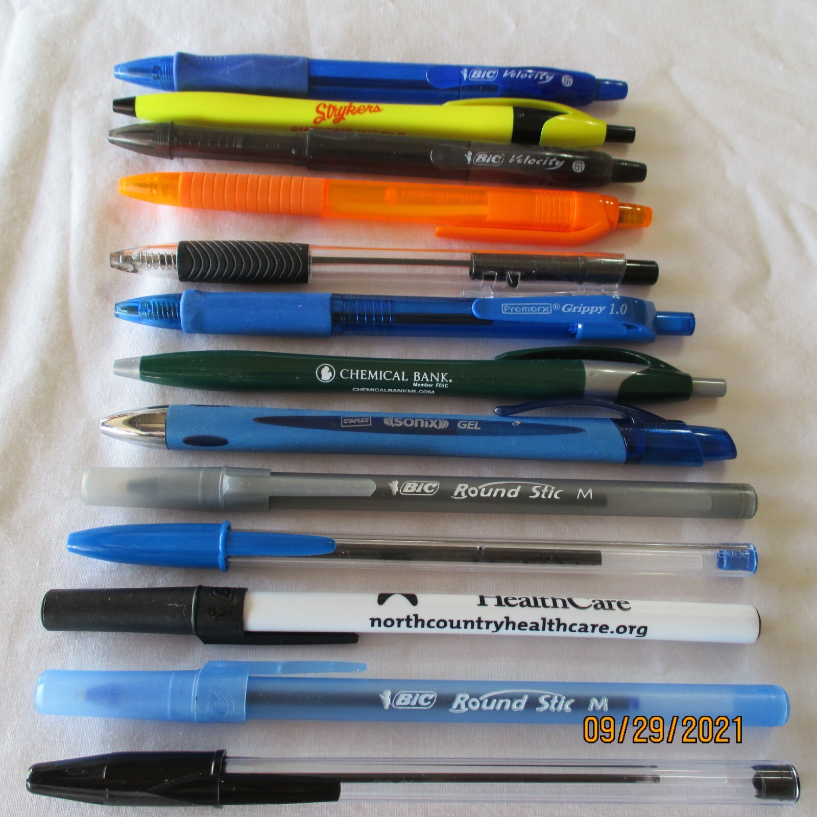 Mixed LOT OF 13 PENS Ball Point Pens Business Advertise GOOD QUALITY All WORKING