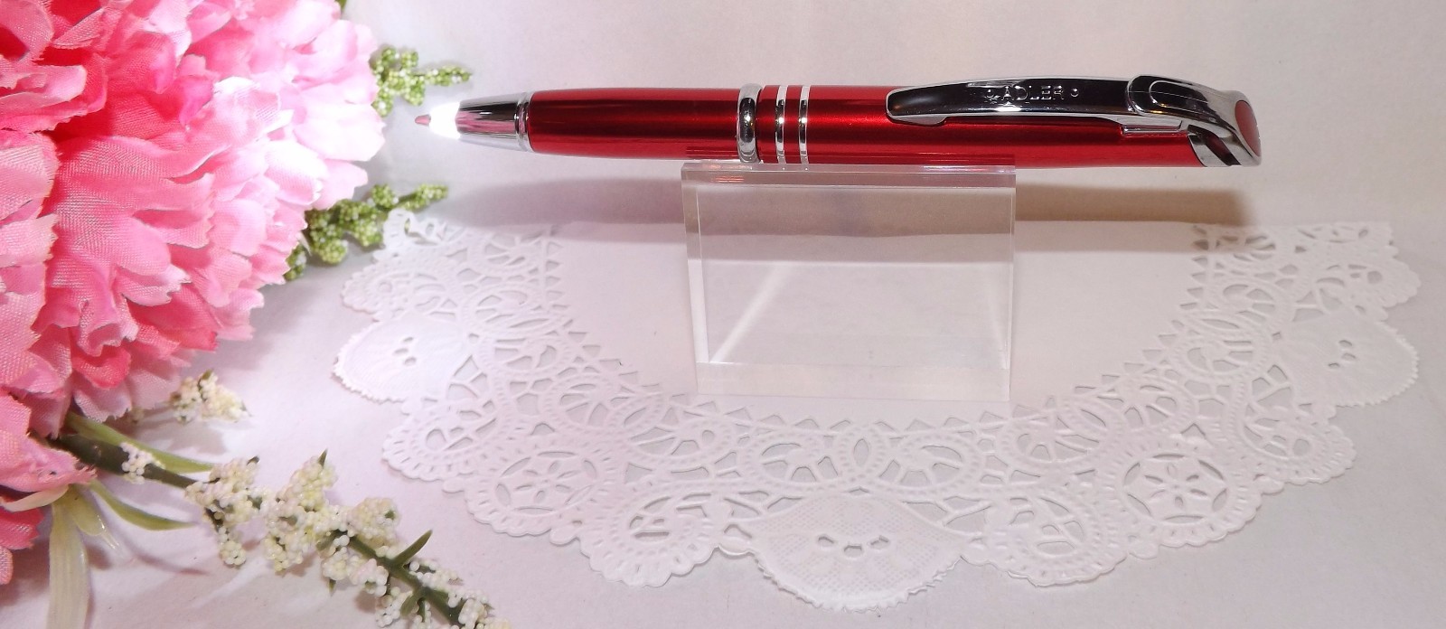 3 in 1 Medina Lighted Tip Red Stylus LED Flashlight Pen by Adler (HIGH QUALITY)