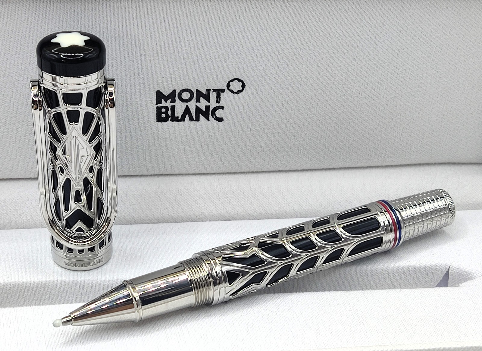 Premium Montblanc Homage to The Great Gatsby Edition Rollerball Pen With Box