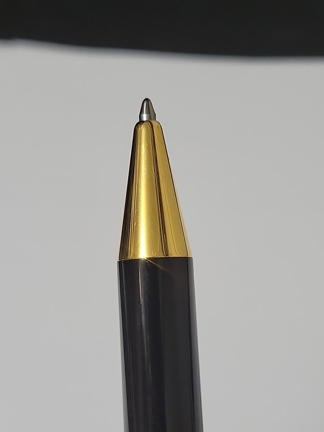 Delta Via Veneto Ballpoint Pen Black Gold & Ivary Gold Trim Italy w/ Box & Card
