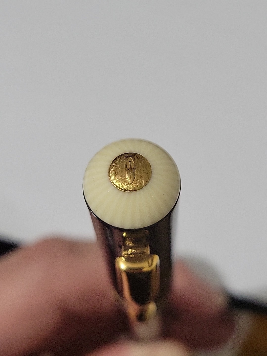 Delta Via Veneto Ballpoint Pen Black Gold & Ivary Gold Trim Italy w/ Box & Card