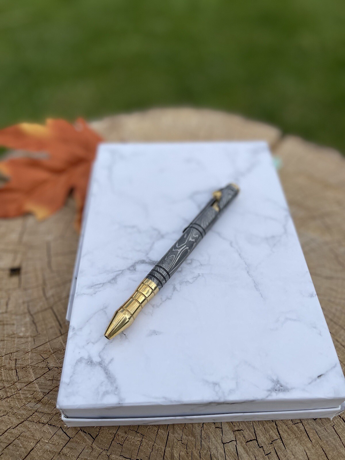 Art Work Custom Hand Forged Damascus Steel Ballpoint Pen/Officepen / Gift