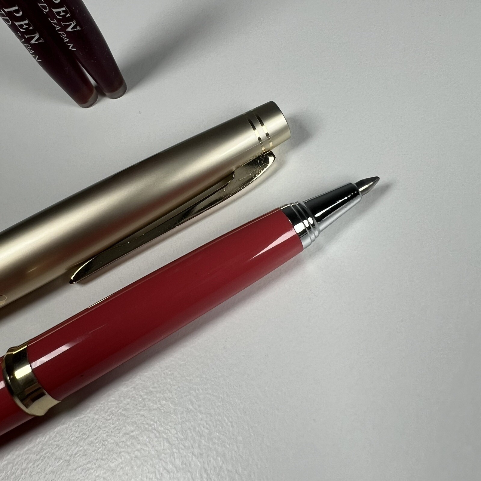 Vintage Morison Gold with Clovers Ballpoint Pen W/ Red Ink Cartridges Japan NOS