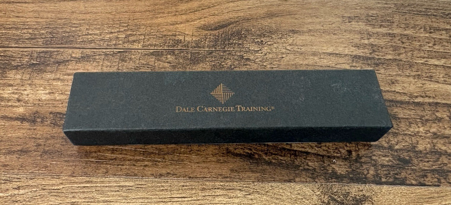 Dale Carnegie Training Award Metal Ink Pen Green Gold Trim w Presentation Box