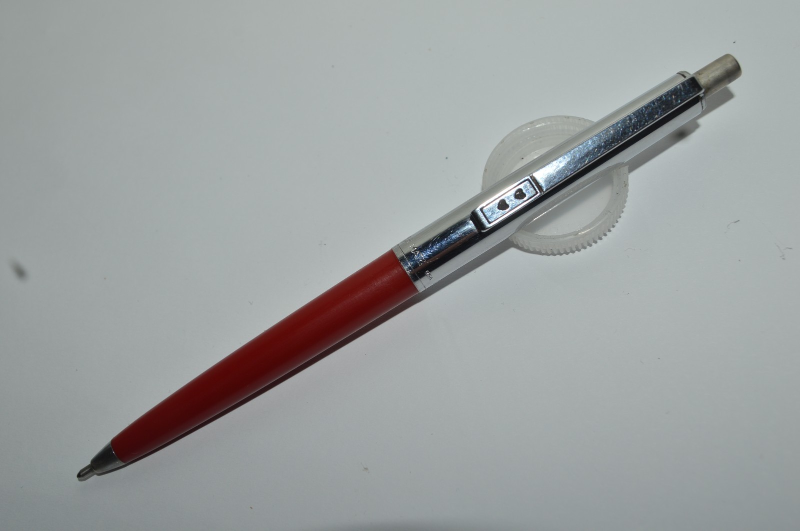 Paper Mate PROFILE #2 REGULAR Grip Ballpoint Pen Red Barrel Made In USA 1980s