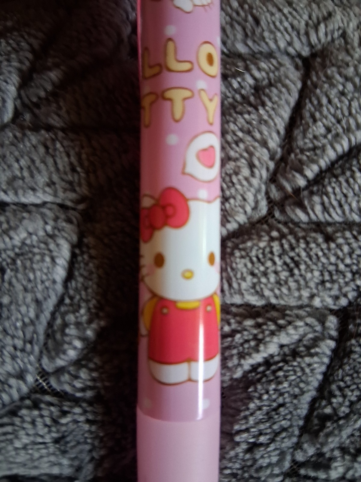 NEW HELLO KITTY PLUSHY COINBAG AND PEN SET #1