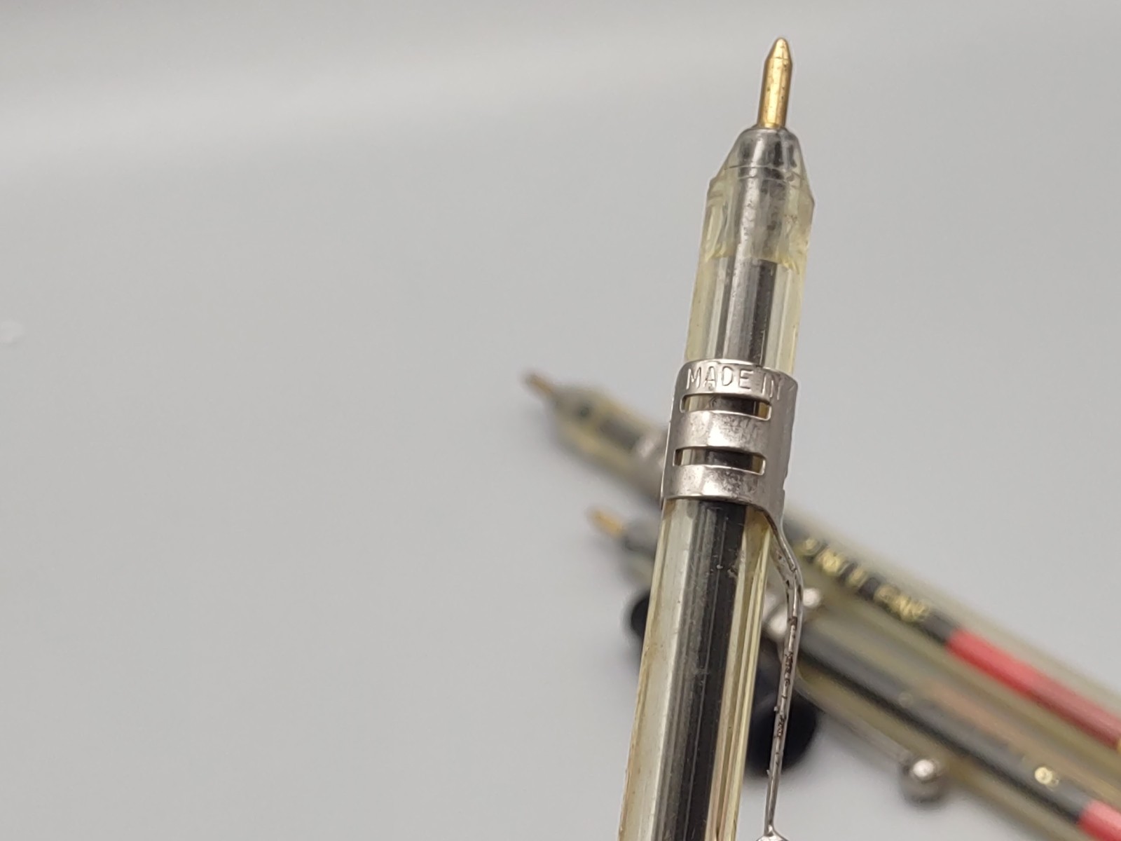 Vintage Lindy 2-in-1 Ballpoint Pen – Double Ended Red & Black Ink – Rare