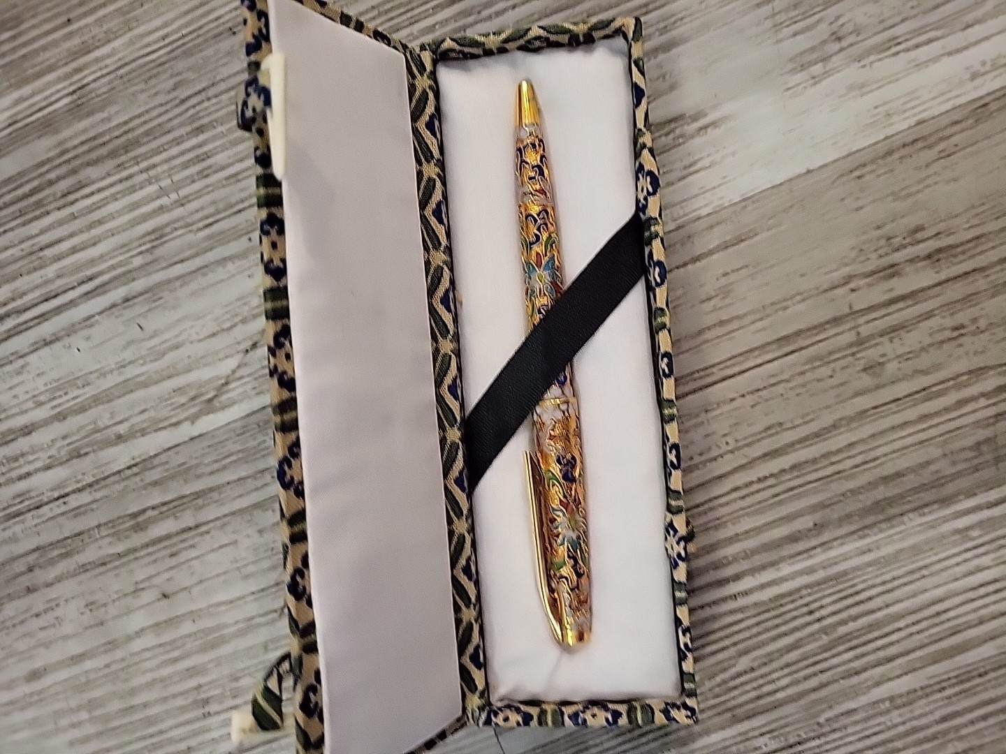 Vintage Chinese Cloisonne Enamel Ballpoint Pen
