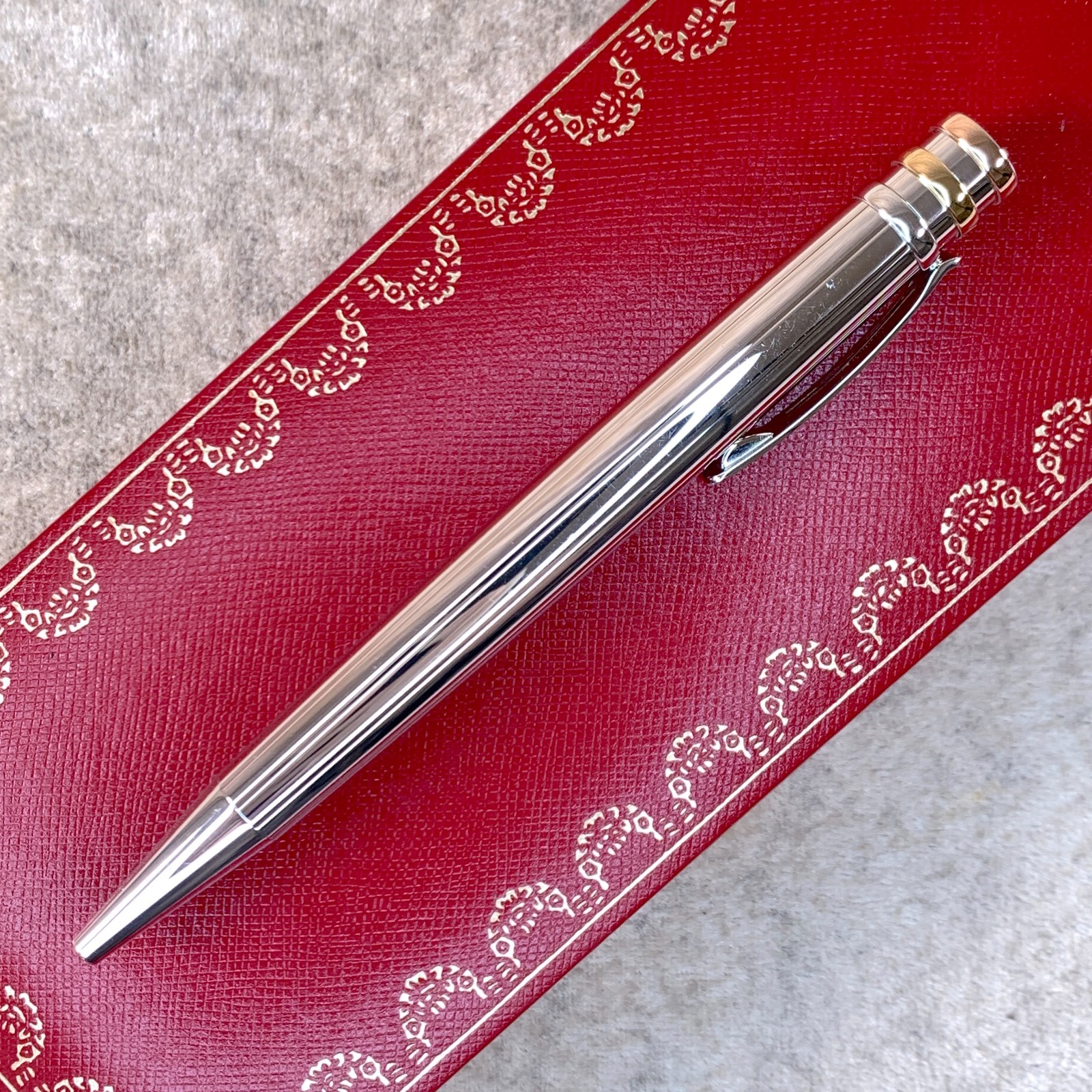 Cartier Ballpoint Pen Trinity Silver Godron Platinum Finish with Case & Papers