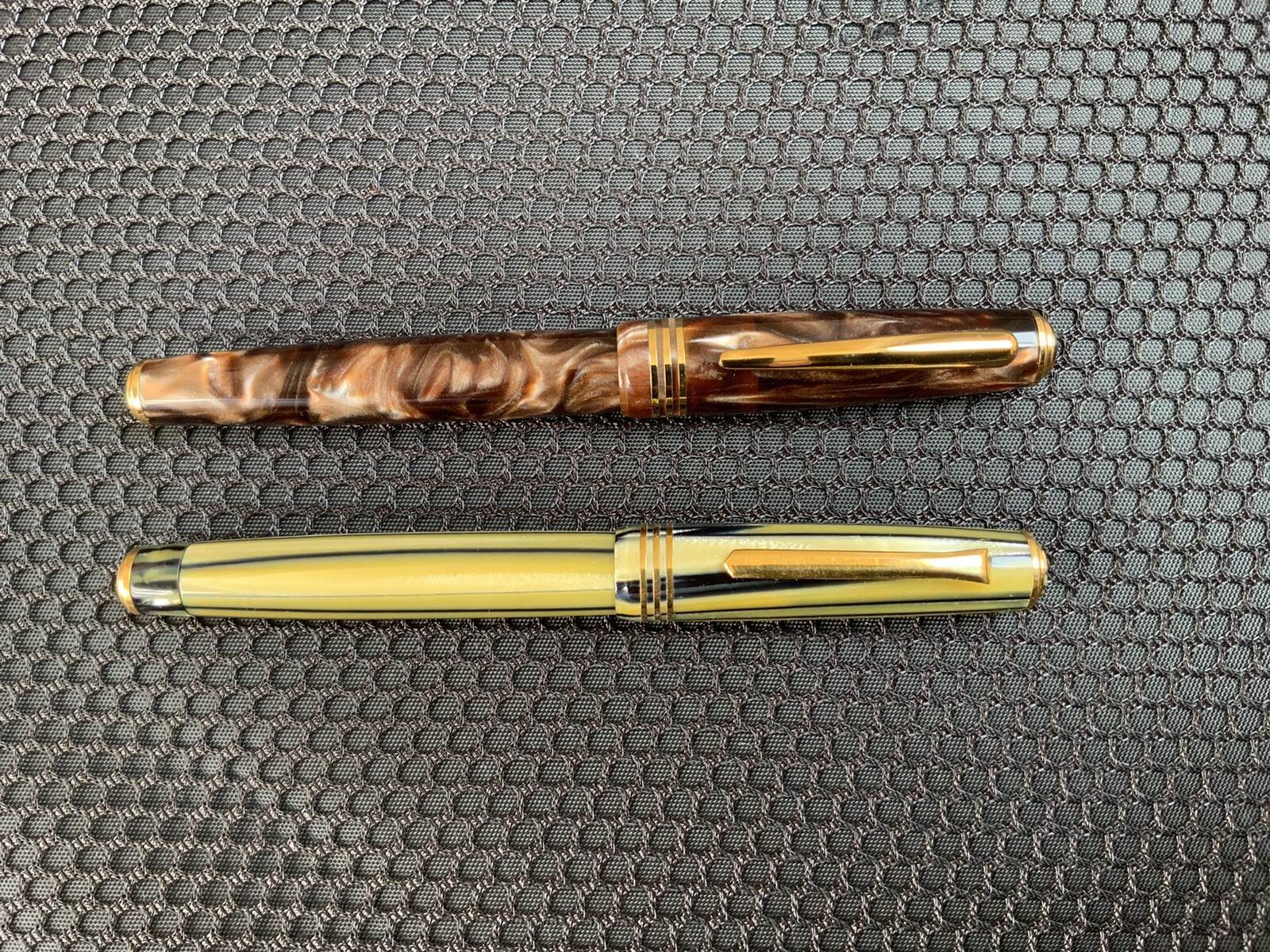 Tibaldi 1995 Limited Edition MODELLO 60 Celluloid Yellow-Black Fountain Pen