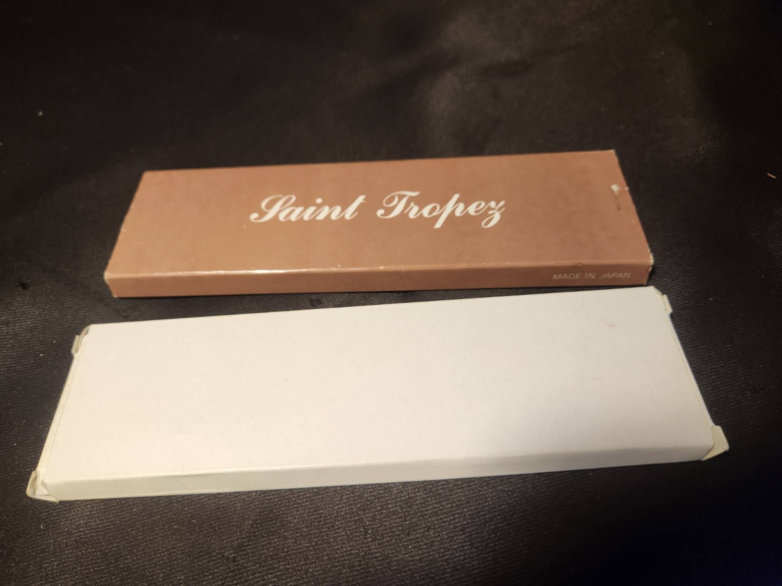 VINTAGE – Saint Tropez Pen w/ Original Box – Gold Metal Pen – Ink Color Unknown