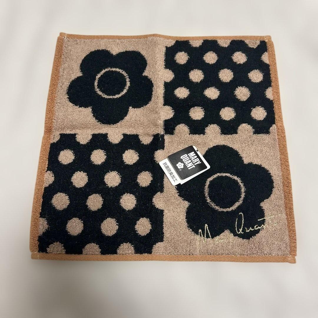 MARY QUANT enamel pouch towel handkerchief #fe2f64