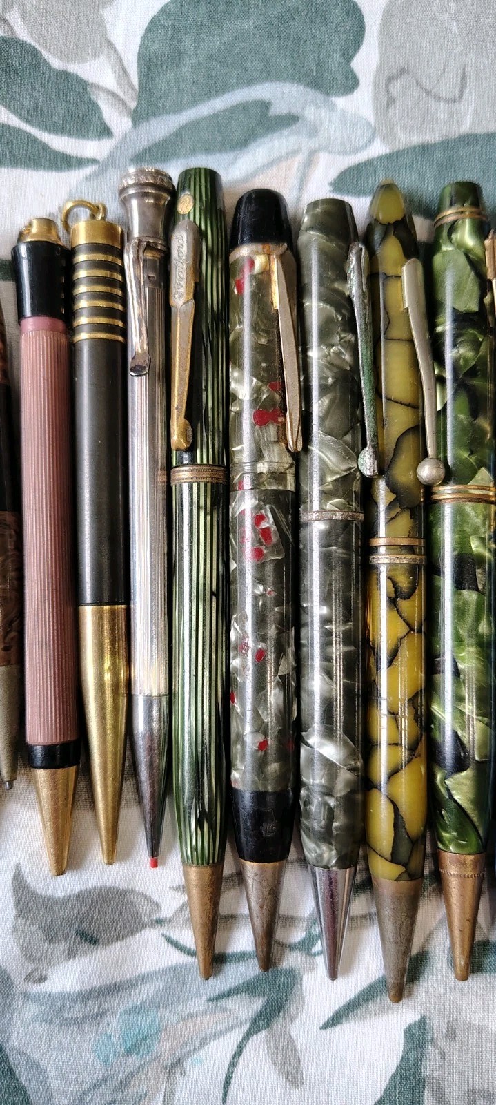 Lot of 14 Vintage Pencils