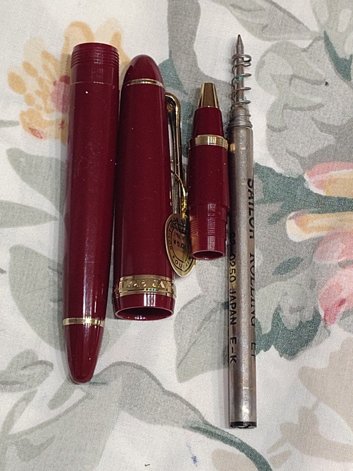 SAILOR FOUNDED 1911 BORDEAUX RESIN ROLLER BALL PEN MADE IN JAPAN
