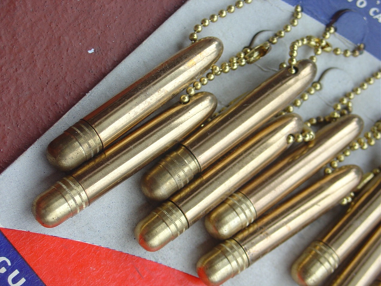 Vintage Windsor Key Chain Pendant Lot of 12 Ball Point Ink Pen on Display Card