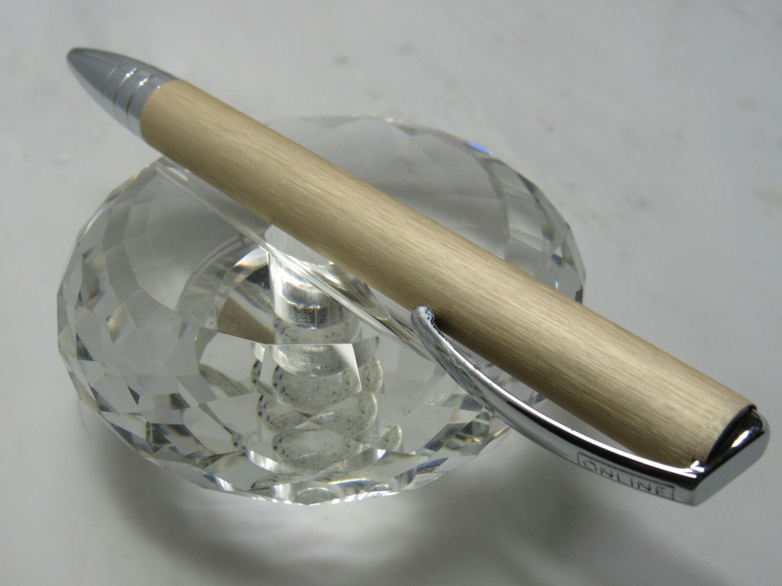 GORGEOUS HIGH QUALITY ONLINE SCHREIBGERATE LIGHT GOLD GERMAN VISION BP PEN