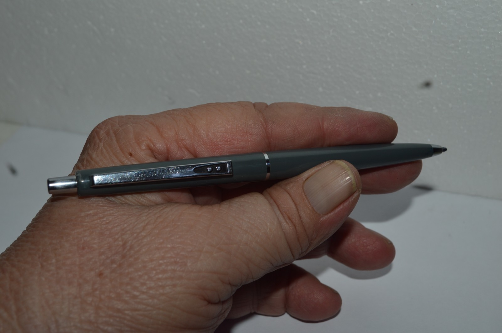 Paper Mate #355 MALIBU Ballpoint Pen Grey Color Plastic Made In USA Circa 1980’s