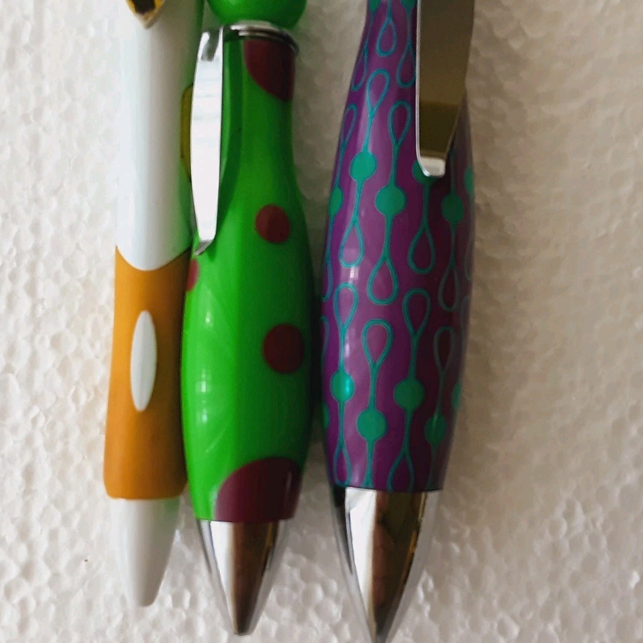 3 Novelty Writing Pens Unique Ball Top / Necktie / Dots 4.25″- 5.5″ – 6″ READ