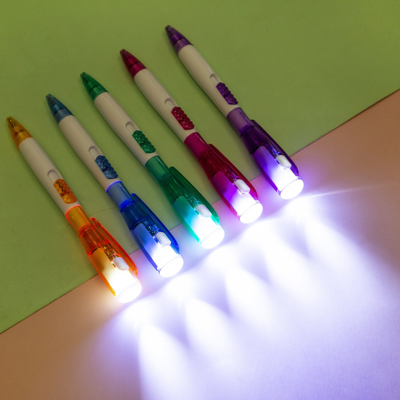 1pc Students Multifunctional Ballpoint Ball Point Pen With LED Flashlight Light-