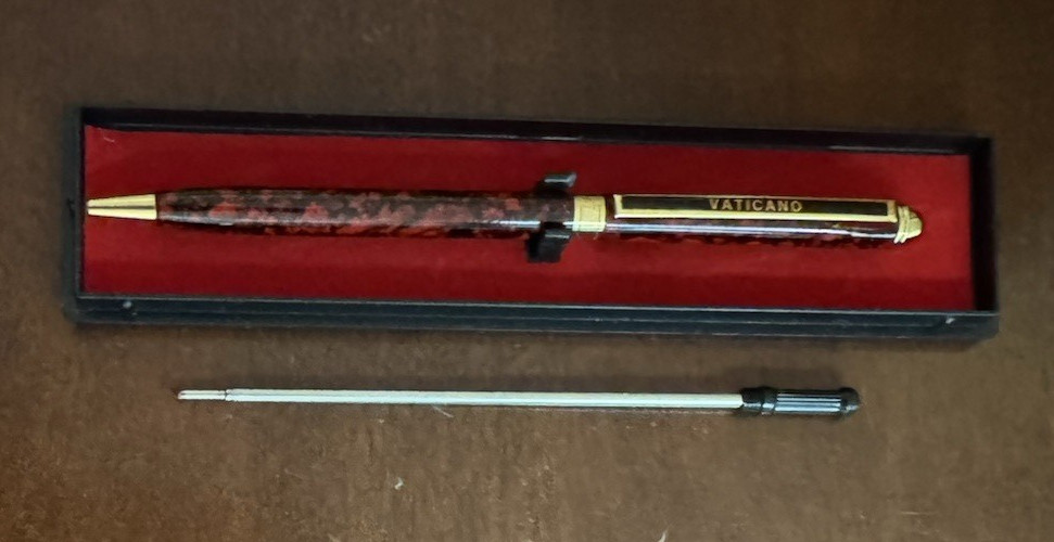 Vintage ~ Vatican Museum ~ Red and Black Marble Pen ~ New Blue & Black Ink Carts