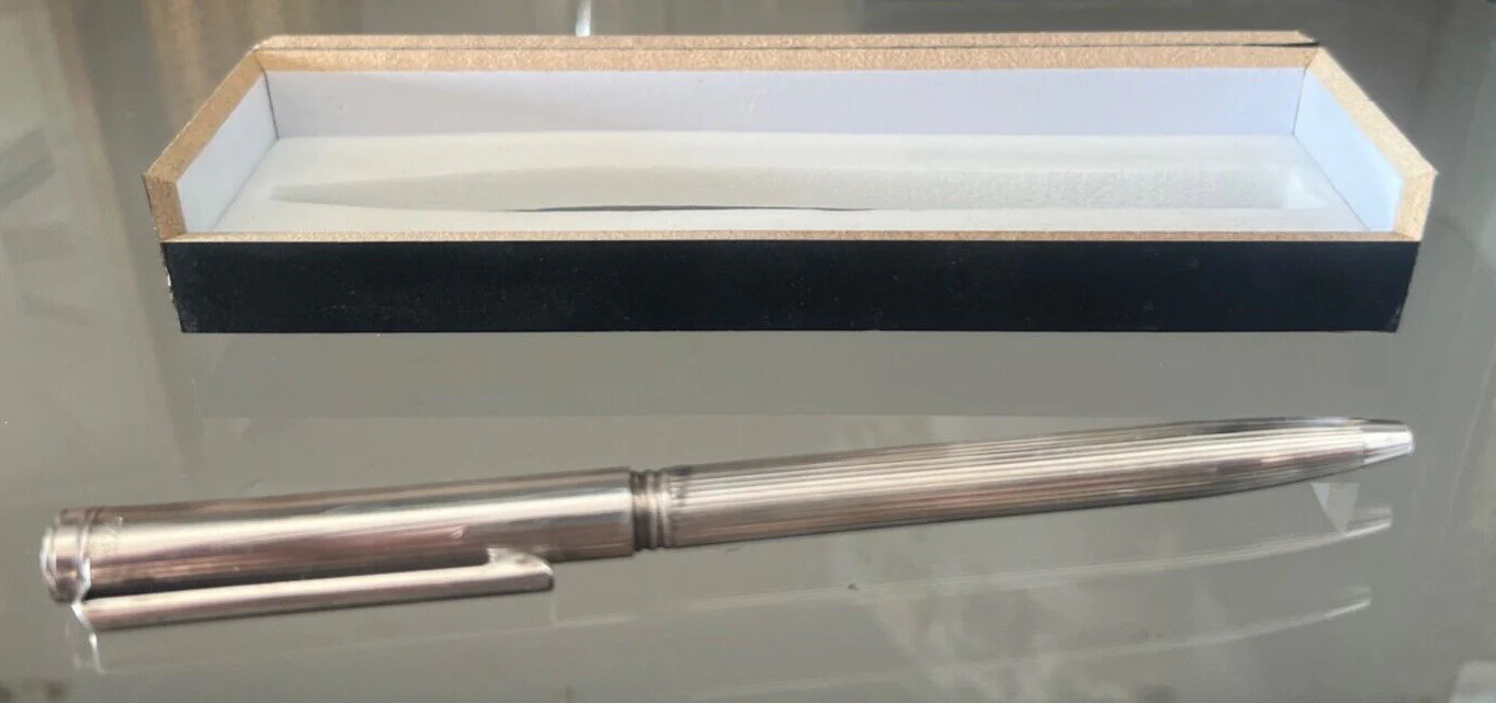 Vintage Solid Silver Fountain Pen Sfera Bass Relief Stripes Italy 9