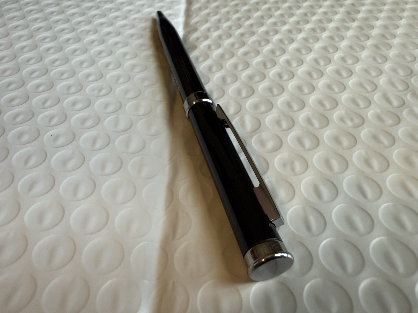 The Ritz Carlton Metal Ball Point Twist Pens Sleek Black Silver – 5 Pack NEW