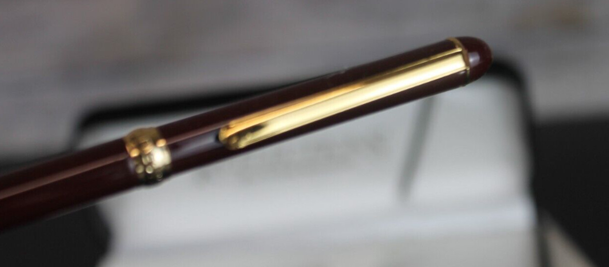 Reflections Fine Writing Instruments Red Maroon Gold Ball Point Pen Black Ink