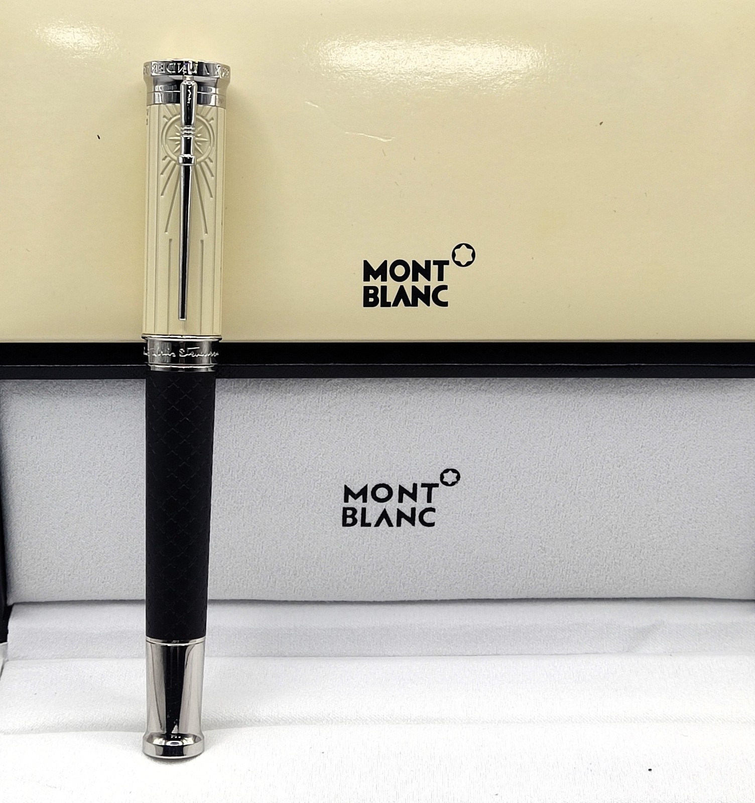 Premium Montblanc Homage To Robert Louis Stevenson Special Rollerball Pen