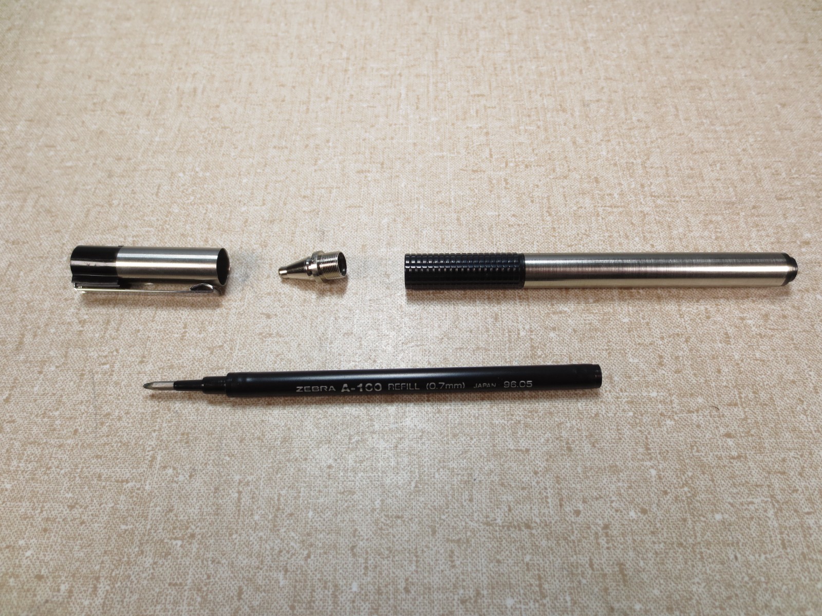 Discontinued Zebra R-301 Rollerball Ballpoint Pen Black Made in Japan Metal