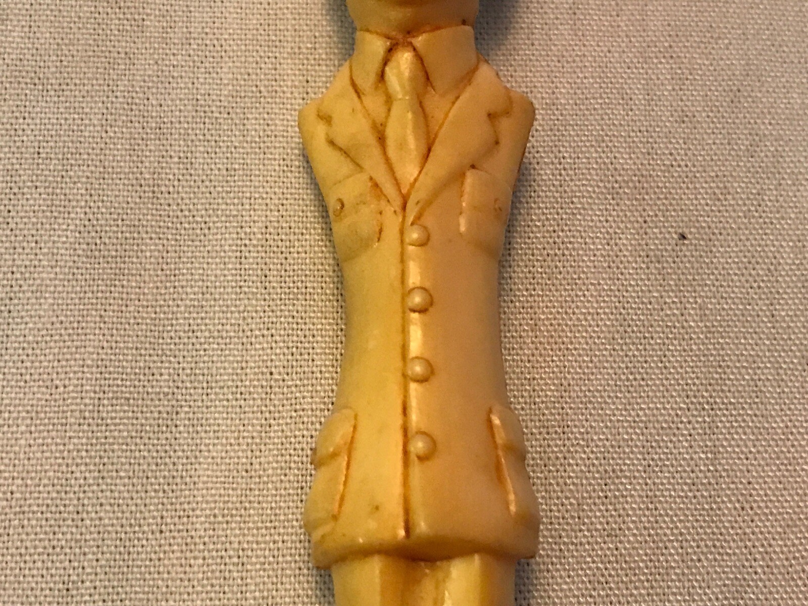 Charles de Gaulle Vintage Celluloid Carved Die Cut Pen