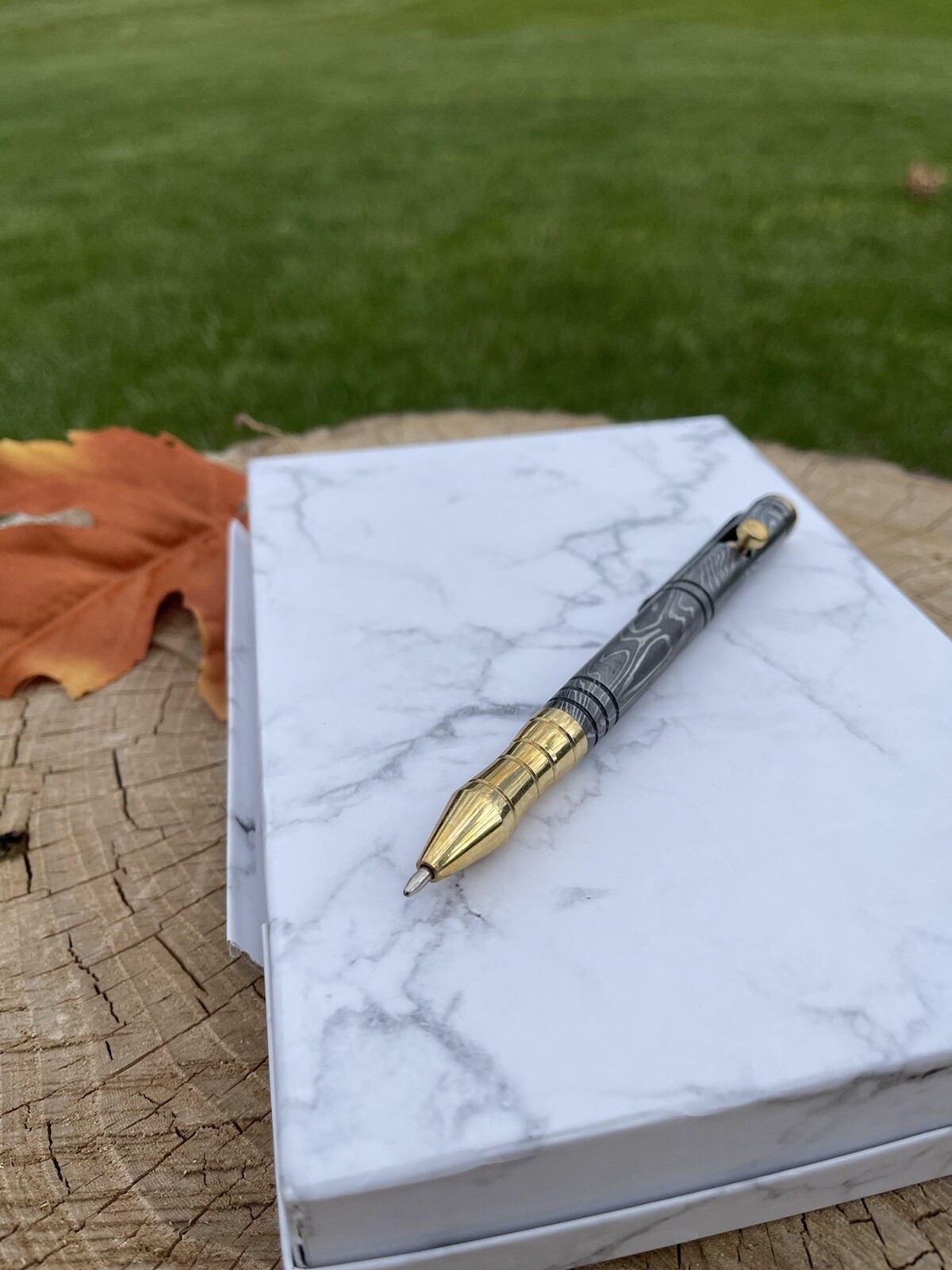 Art Work Custom Hand Forged Damascus Steel Ballpoint Pen/Officepen / Gift