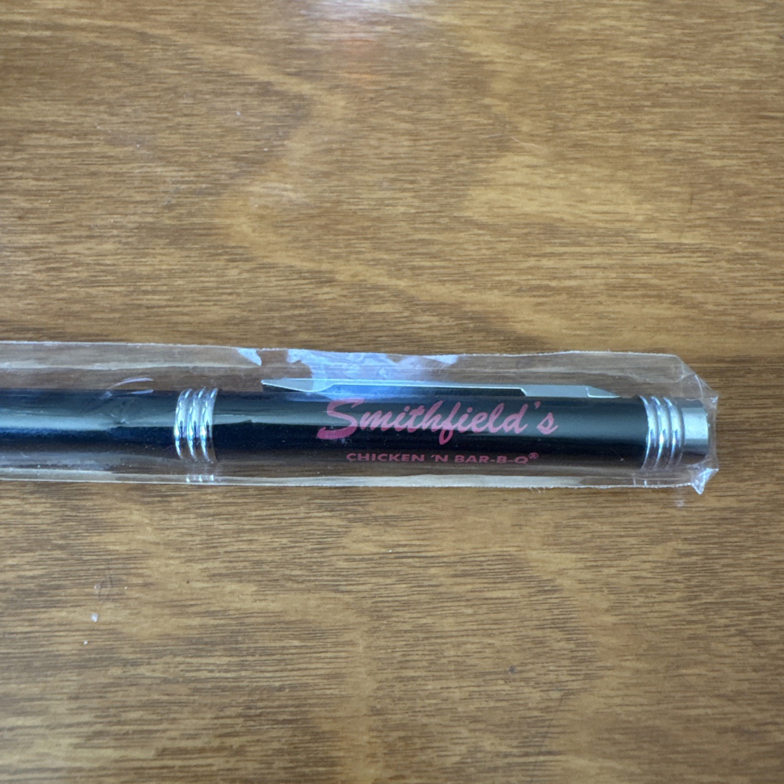 Vintage Bic ballpoint Pen – Smithfield branded NEW collector’s item cool gifts