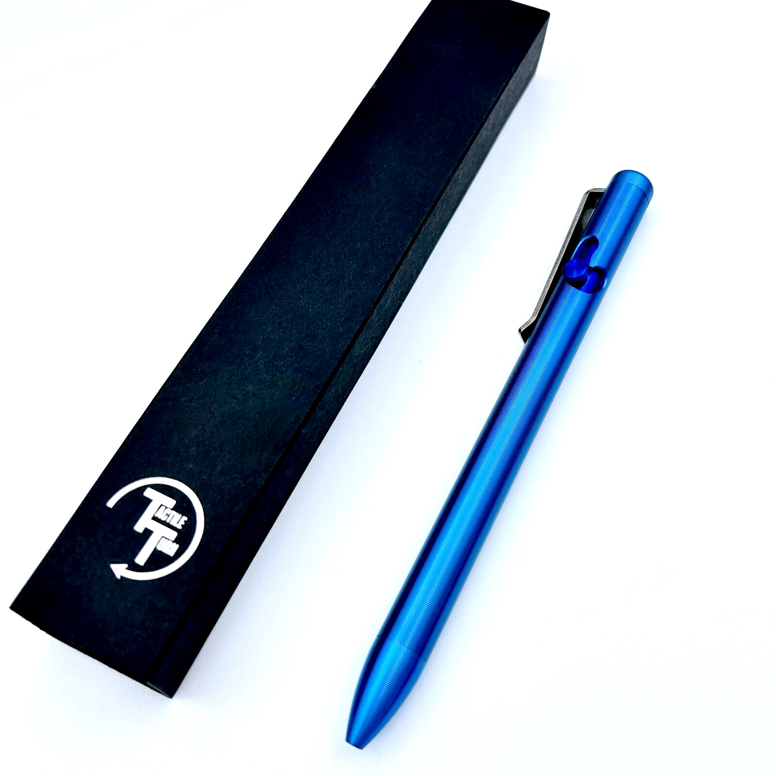 Tactile Turn – Titanium Bolt Action Standard Size Pen 29v Blue Ano Color [5.6″]