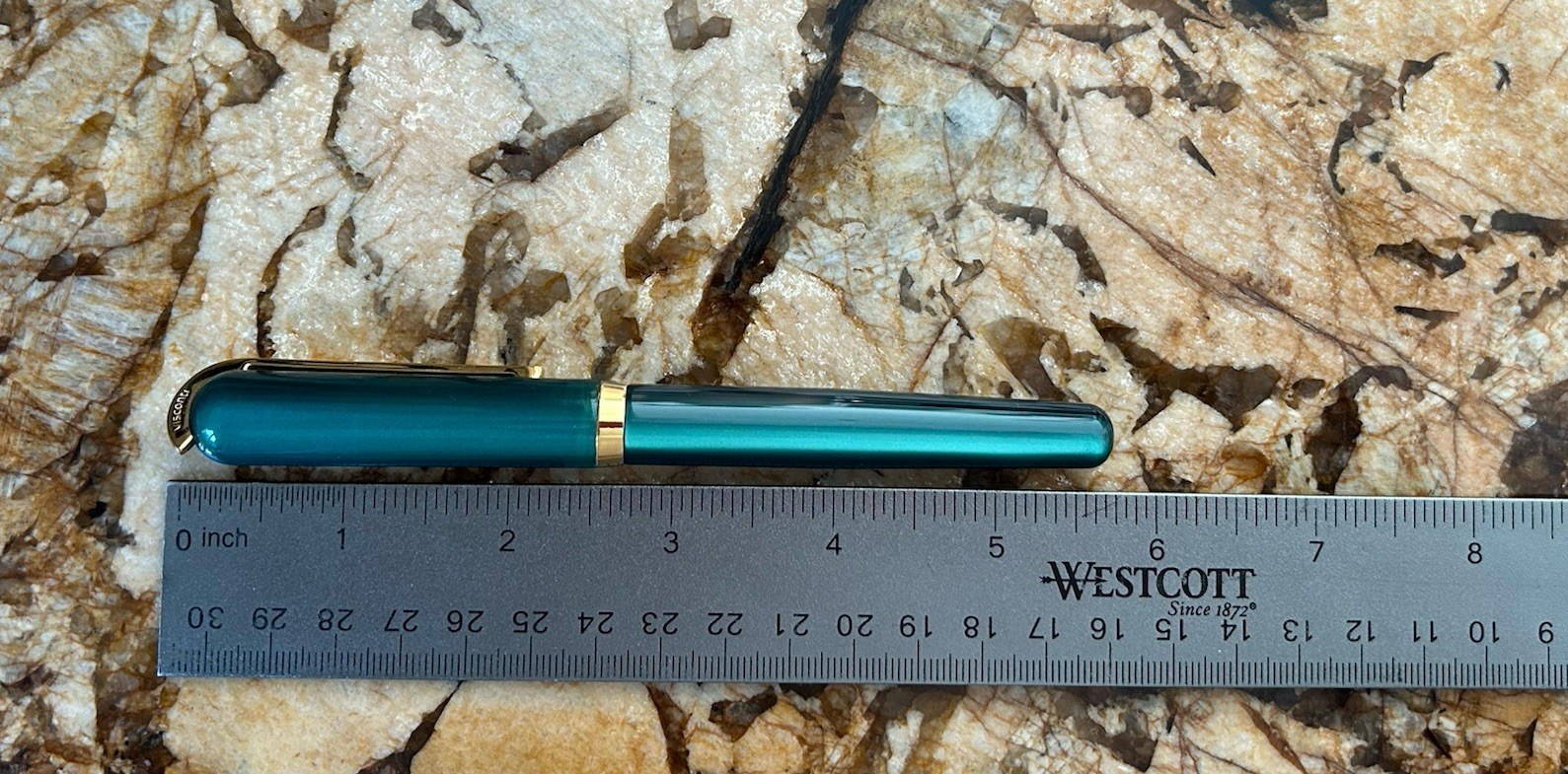 Visconti Pericle Green Pearlescent Rollerball Pen With Original Box. PRISTINE !!