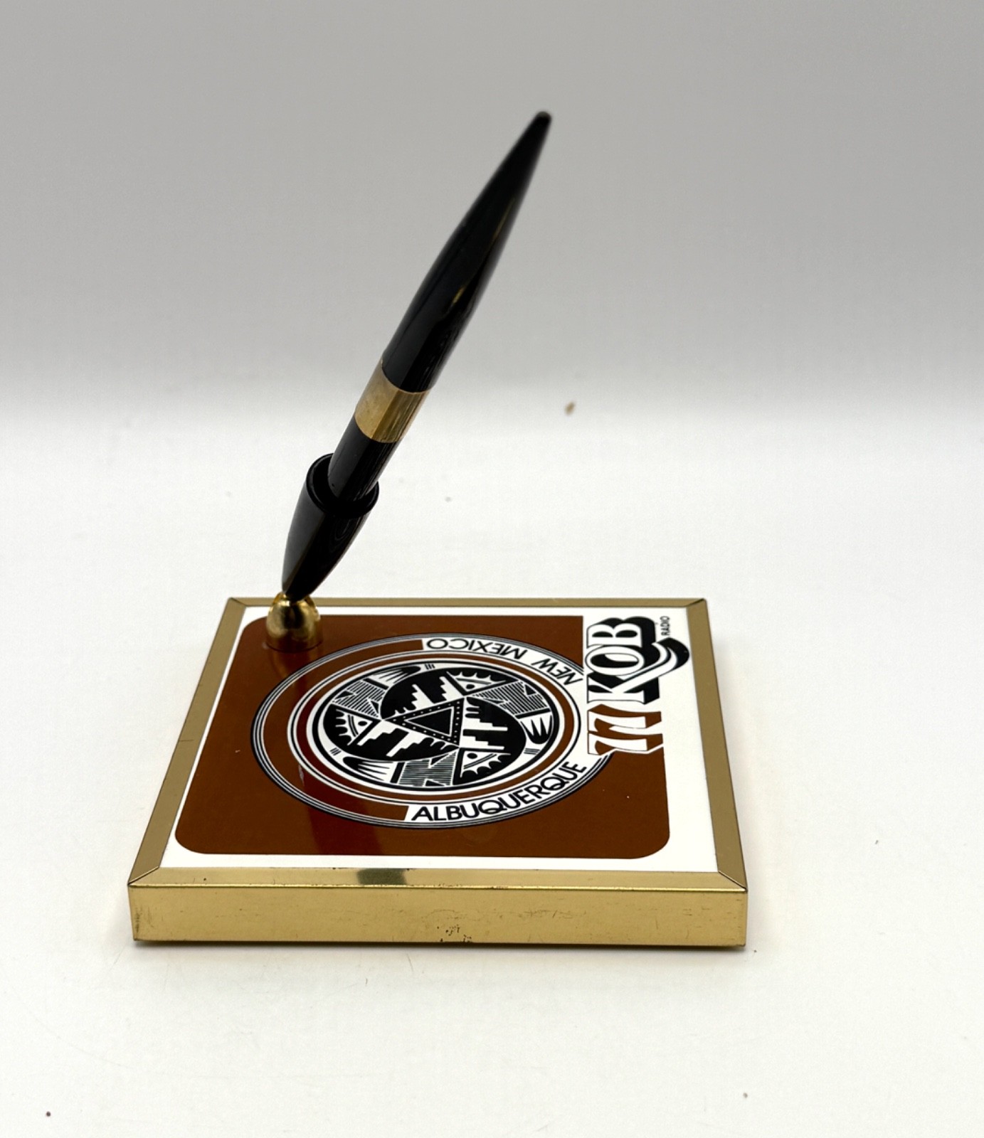Vintage Desk Pen with Base, 77 KOB Radio Albuquerque New Mexico, Tile