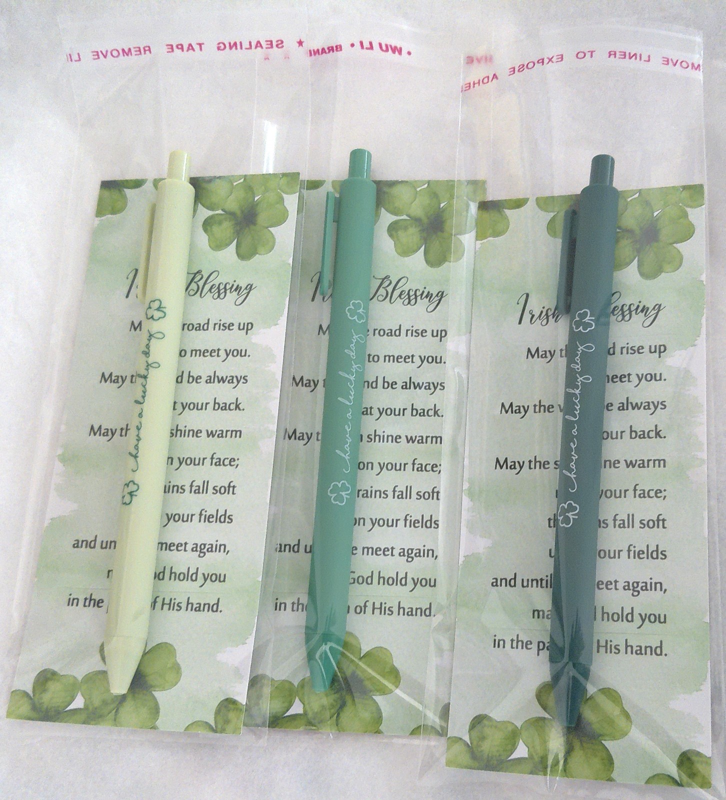 New Set of 3 Shades of Green Have a Lucky Day Pens w/ Irish Prayer Cards