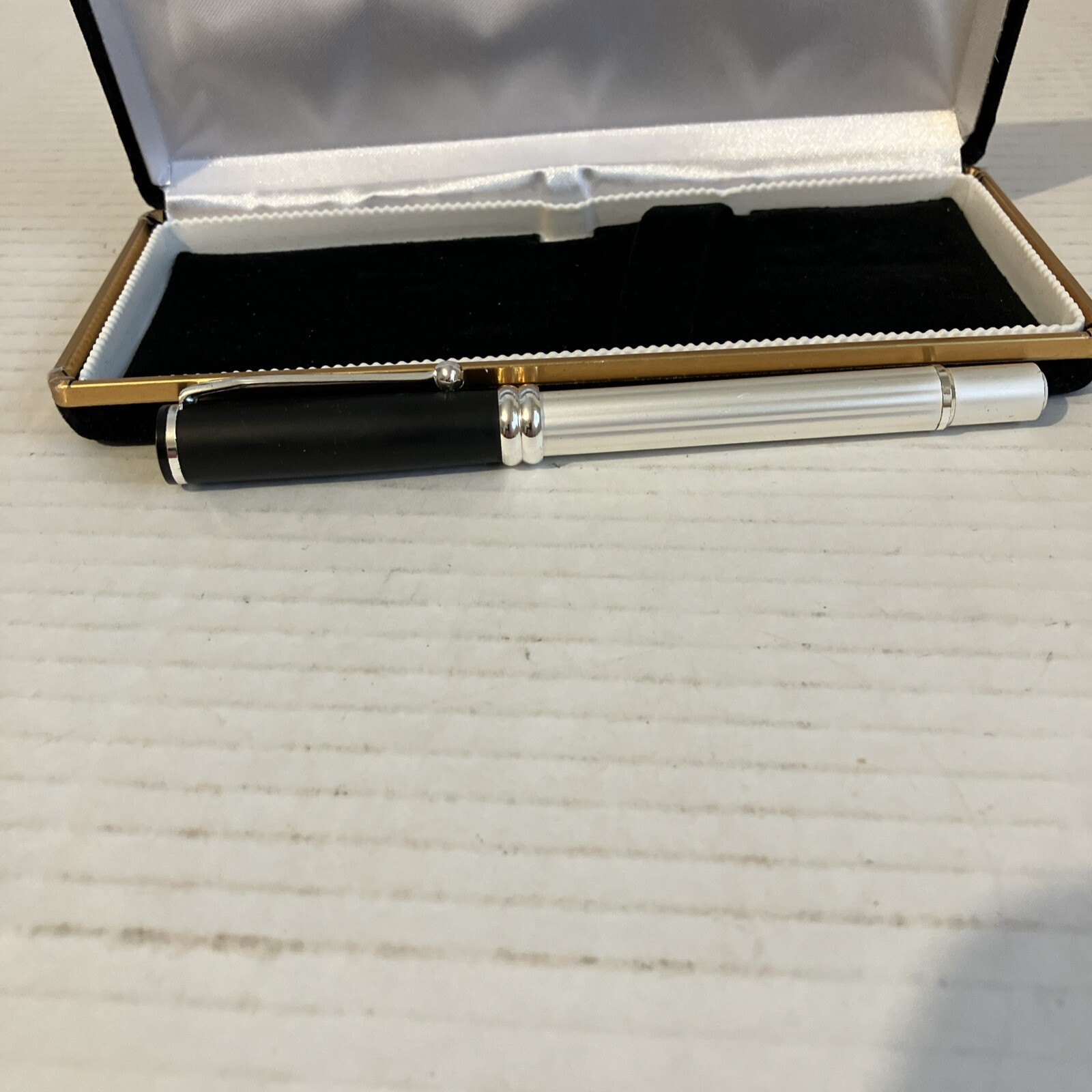 Mercedes-Benz Ballpoint Pen Sign pen in Original Felt Box