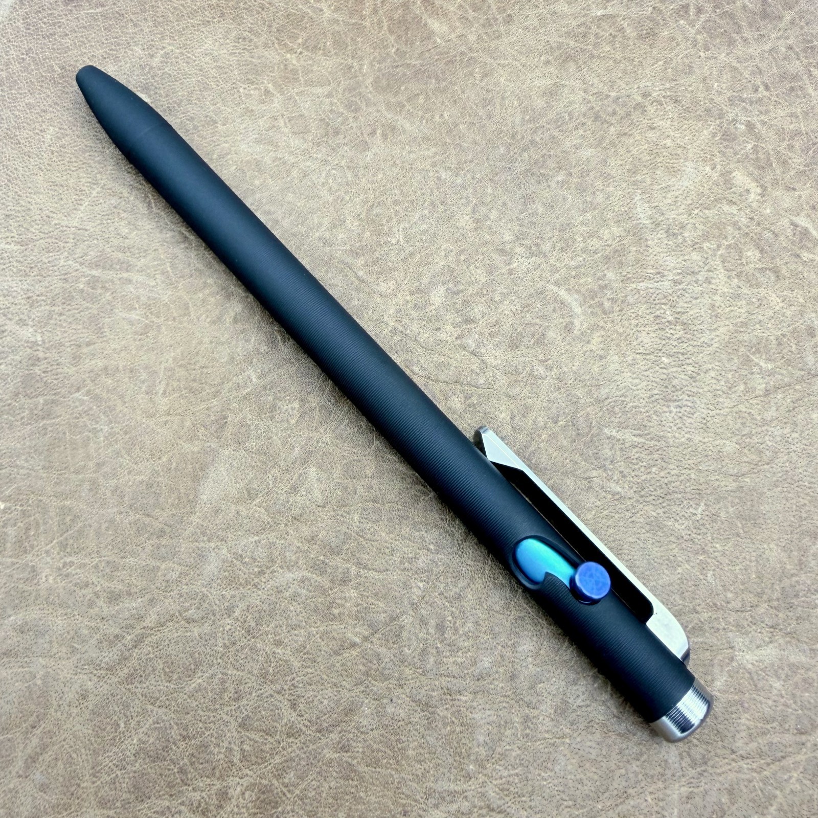 Tactile Turn – Titanium Slim Bolt Action Standard Size Pen Custom Black & Silver