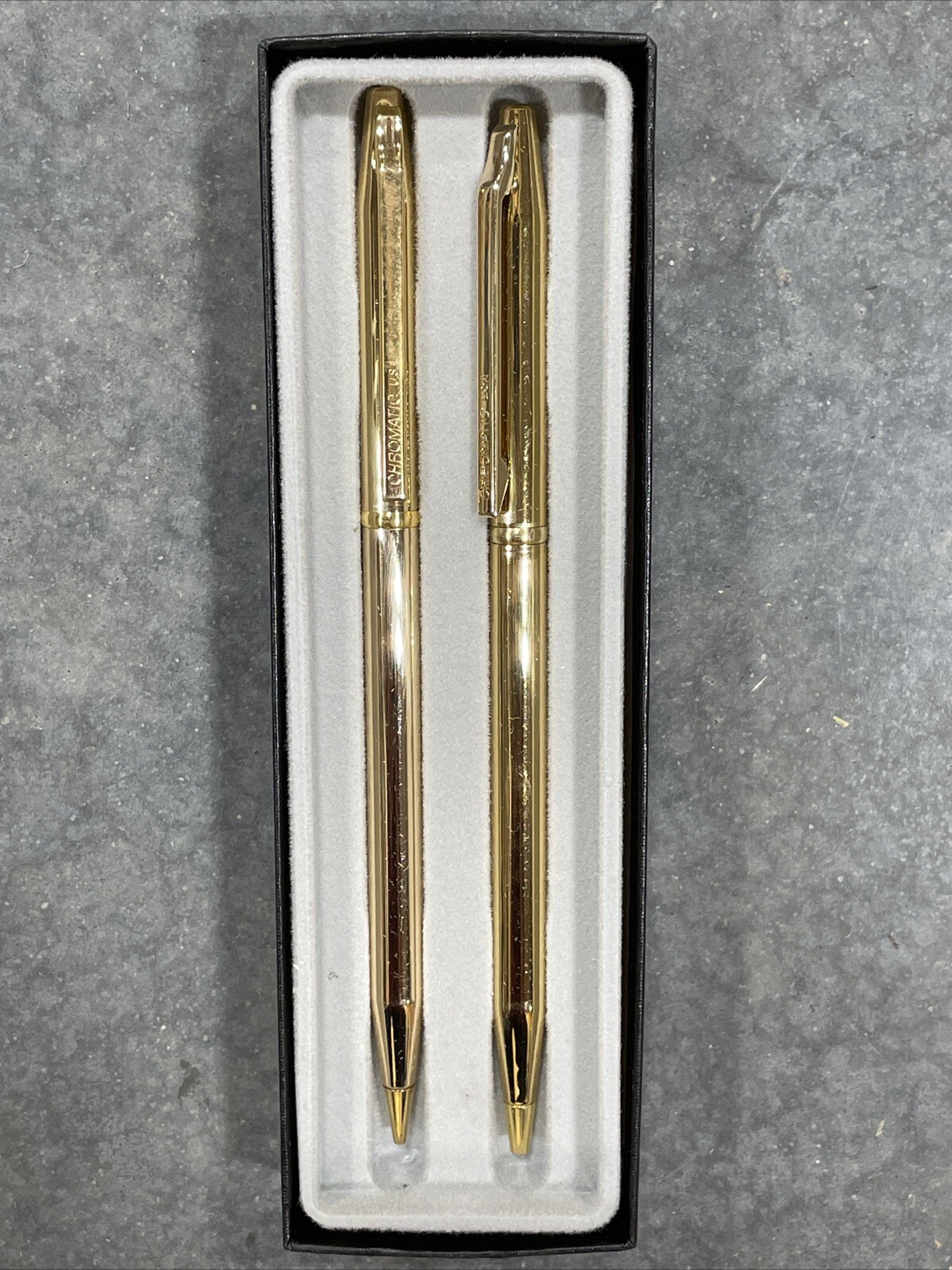 Chromatic Gold Color Barrel Pen & Pencil Set 24 Karat Gold Trim #16100 Vintage