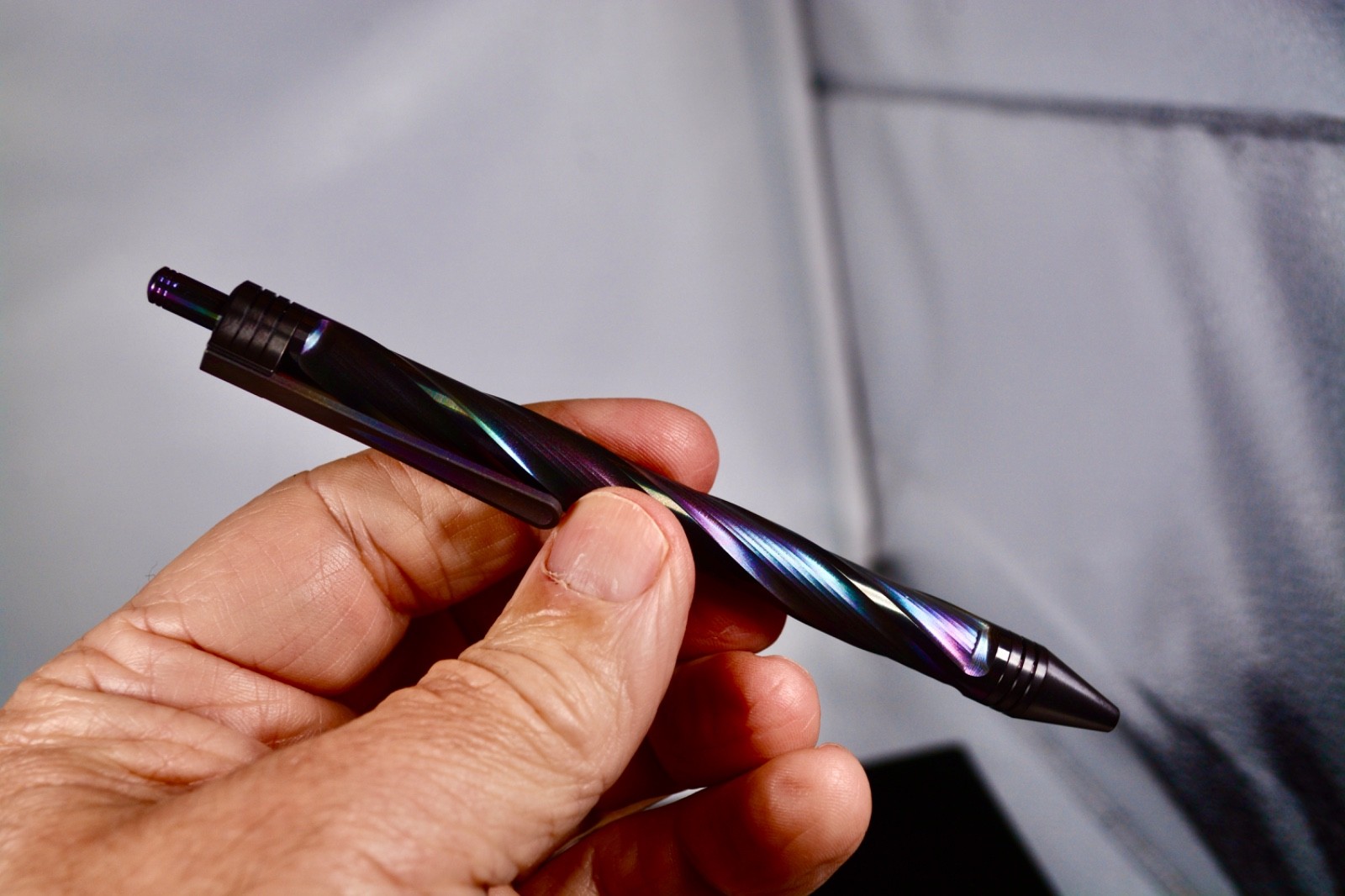 Billetspin Gen II Twist Oil-Slick Zirconium Soul Pen