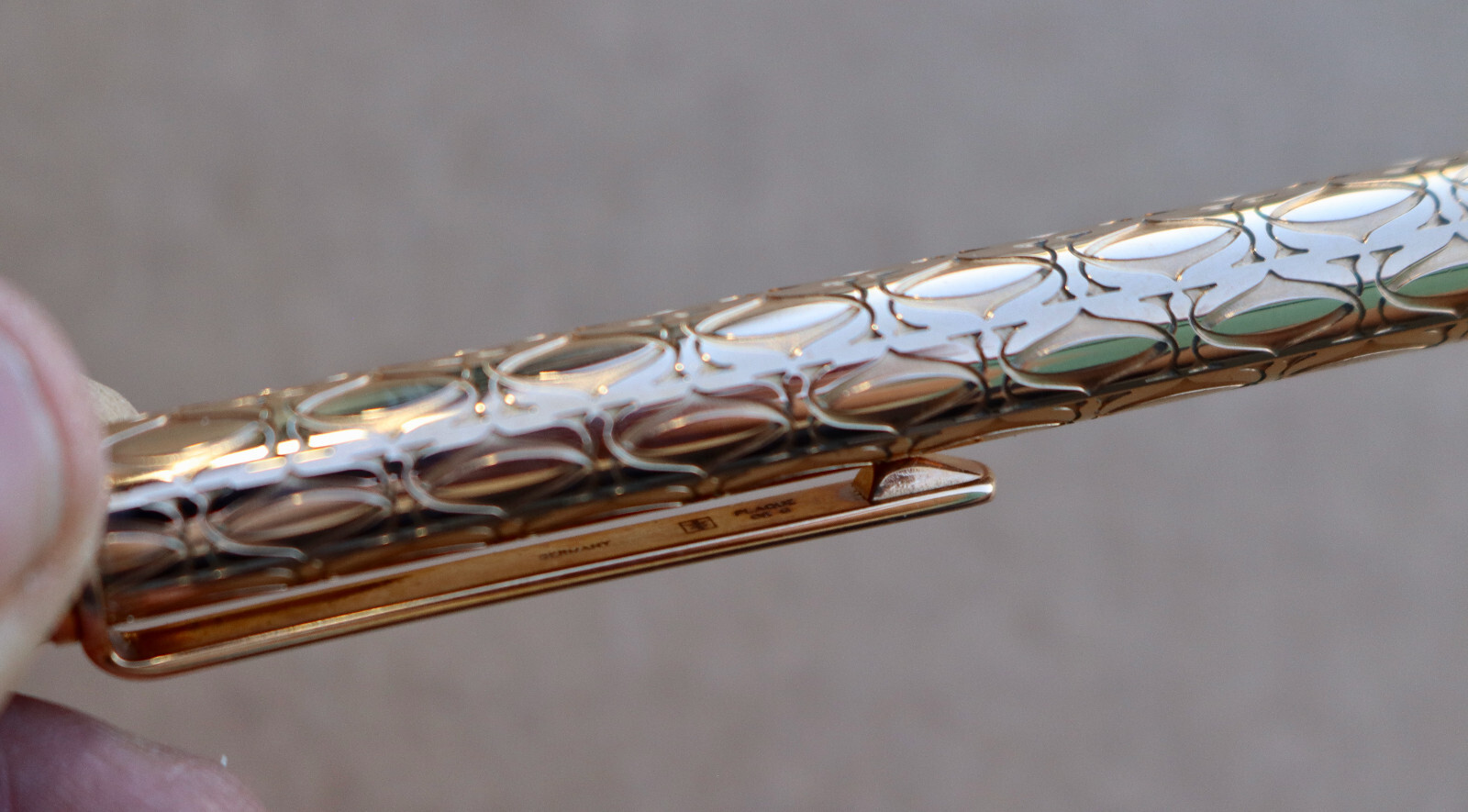 Cartier Ballpoint Pen Must Do Double C Logo Gold Tone Germany 5″ Happy Birthday