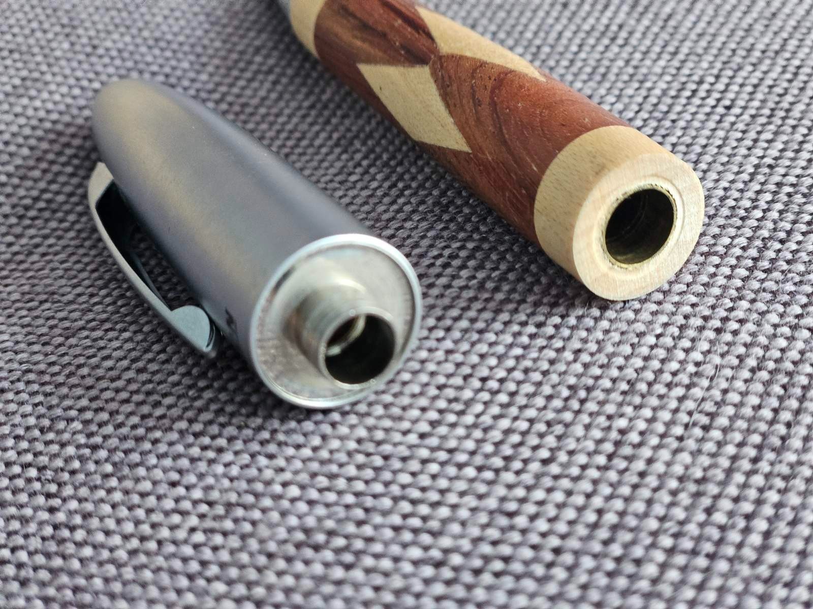 Ronson Ballpoint Pen w/ Original Wooden Case Wood Inlay Executive Writing Pen