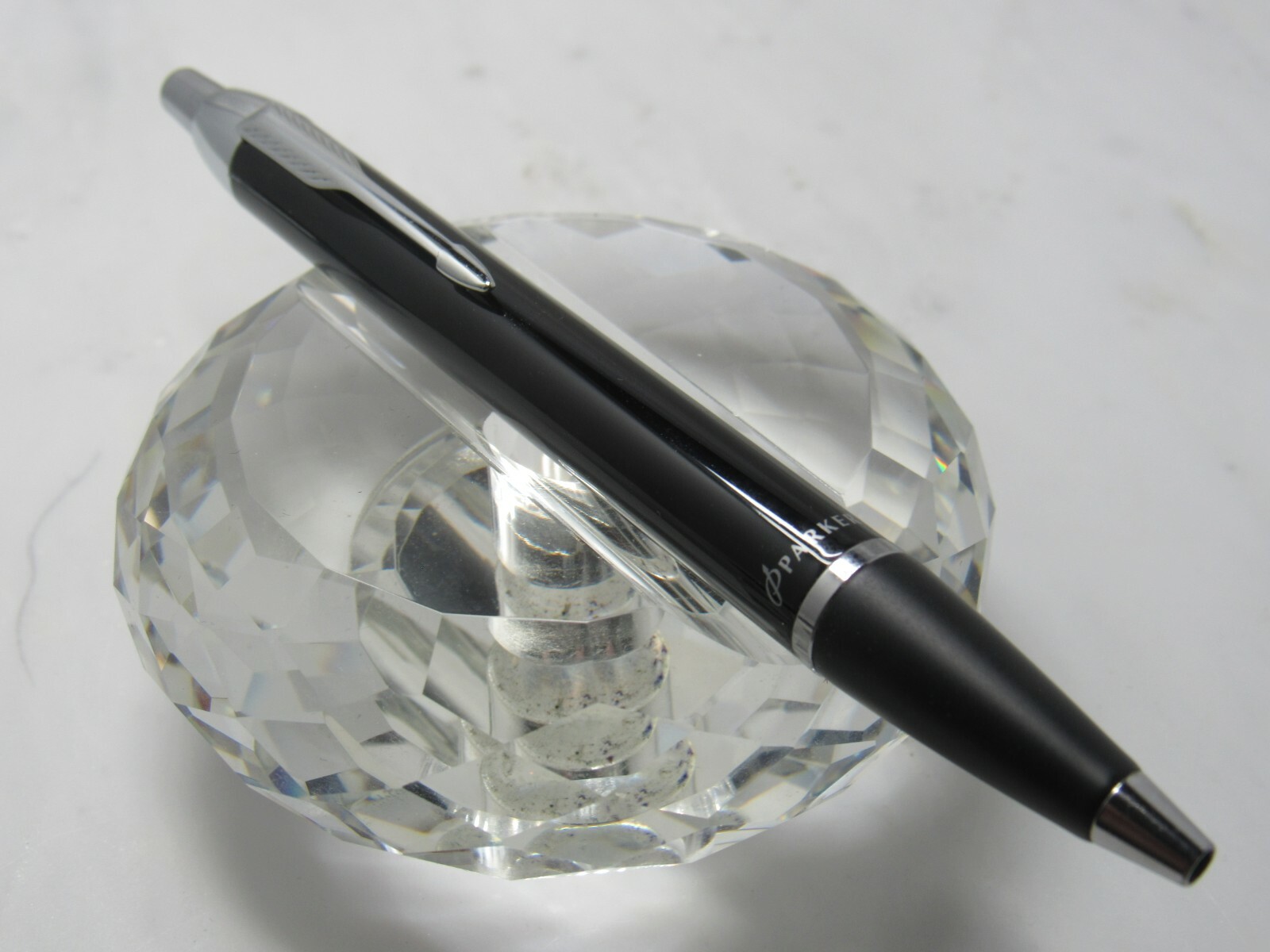 GORGEOUS HIGH QUALITY PARKER BLACK CLICK BALL POINT PEN