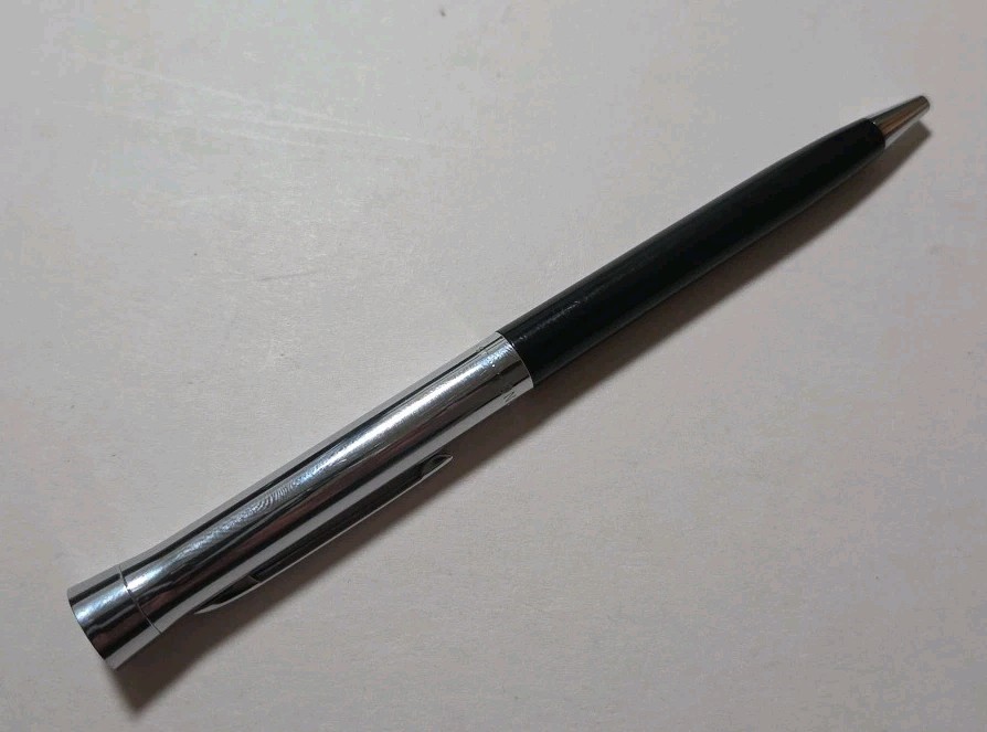Garland Executive Ballpoint Pen Black Chrome Twist Laurel Wreath