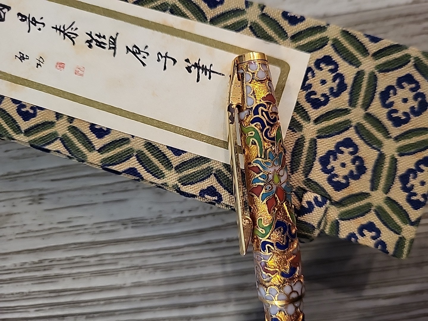 Vintage Chinese Cloisonne Enamel Ballpoint Pen