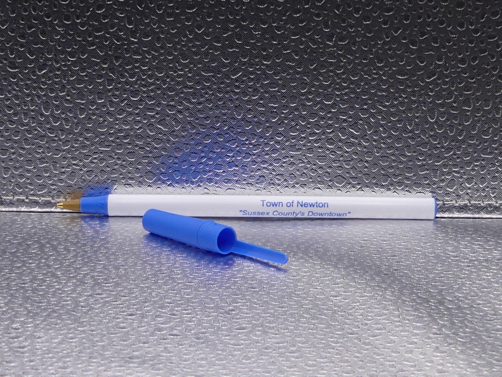 Town Of Newton Sussex County Newton Townhall Bic White Blue Mexico Ballpoint Pen