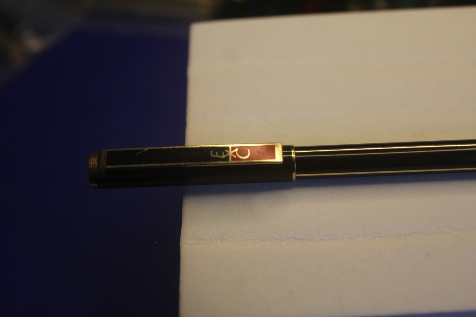 Vintage 1990’s Uni-Ball Exceed Faux Black with Fine Gold Lines Roll Ball Pen