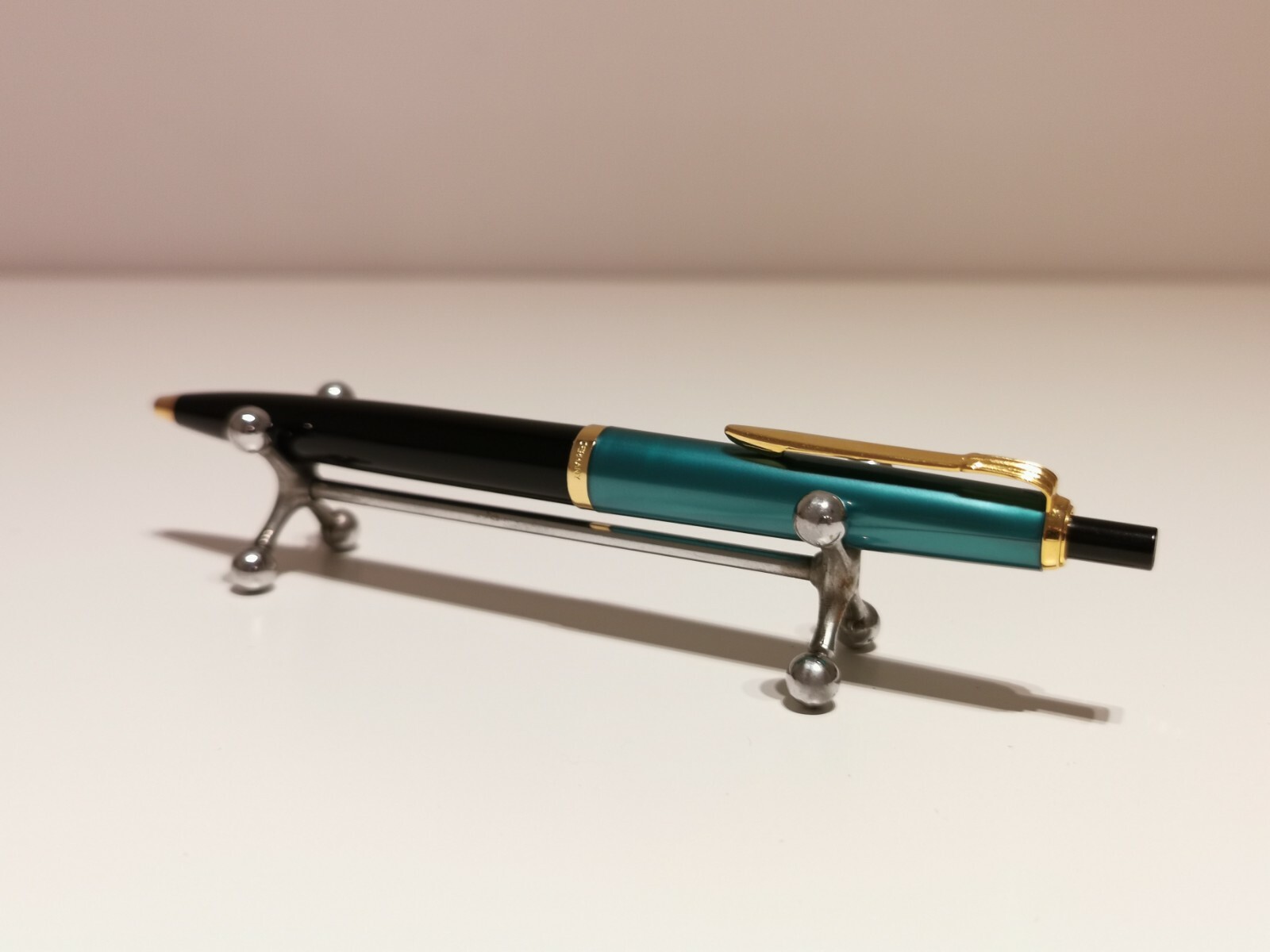 VINTAGE RARE BEAUTIFUL CLASSIC GERMANY PLASTIC AND METAL BALLPOINT PEN «REFORM»
