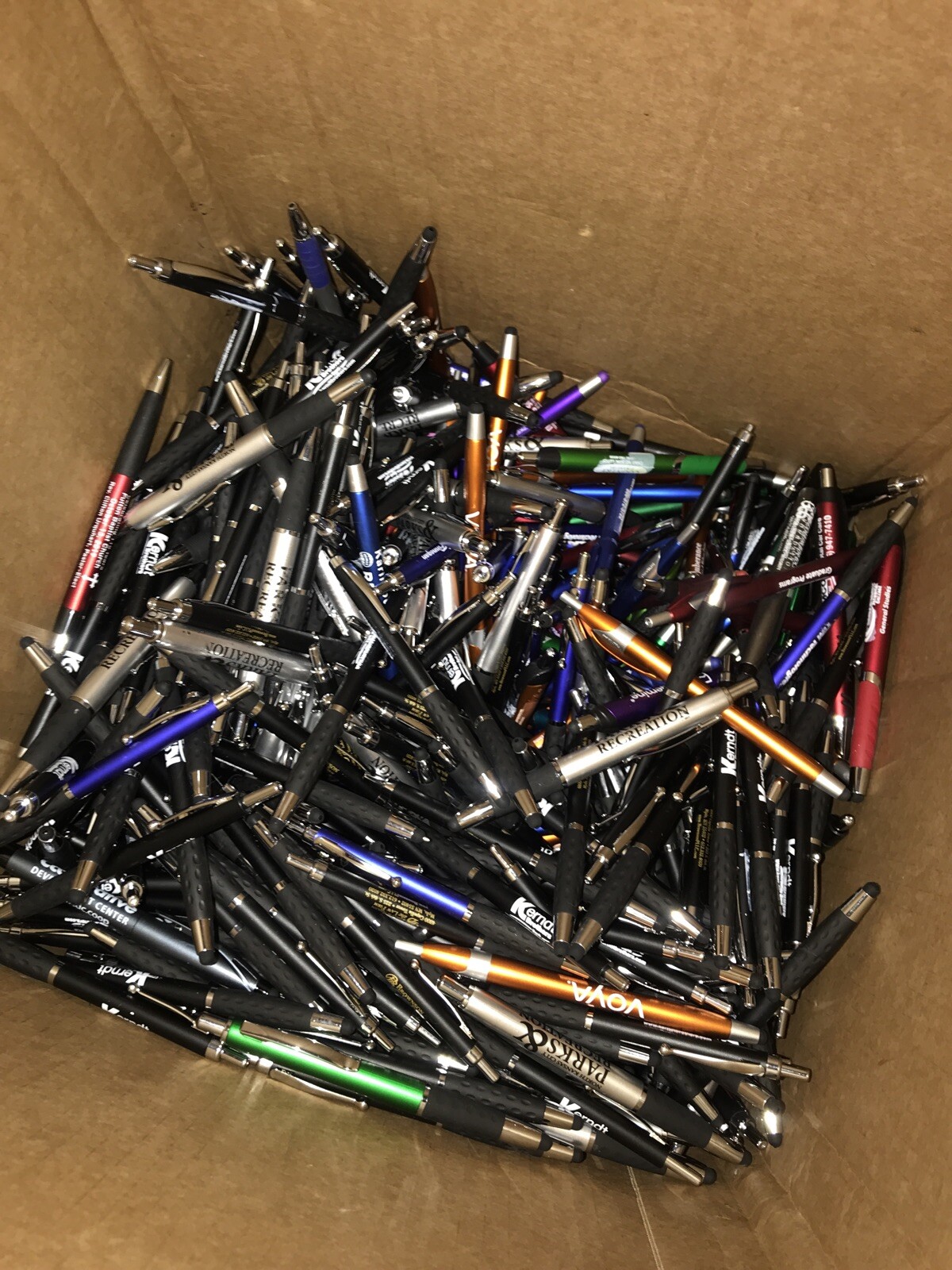 Bulk Lot of 100 Pens – Misprint Plastic Retractable Ball Point Pens with Stylus
