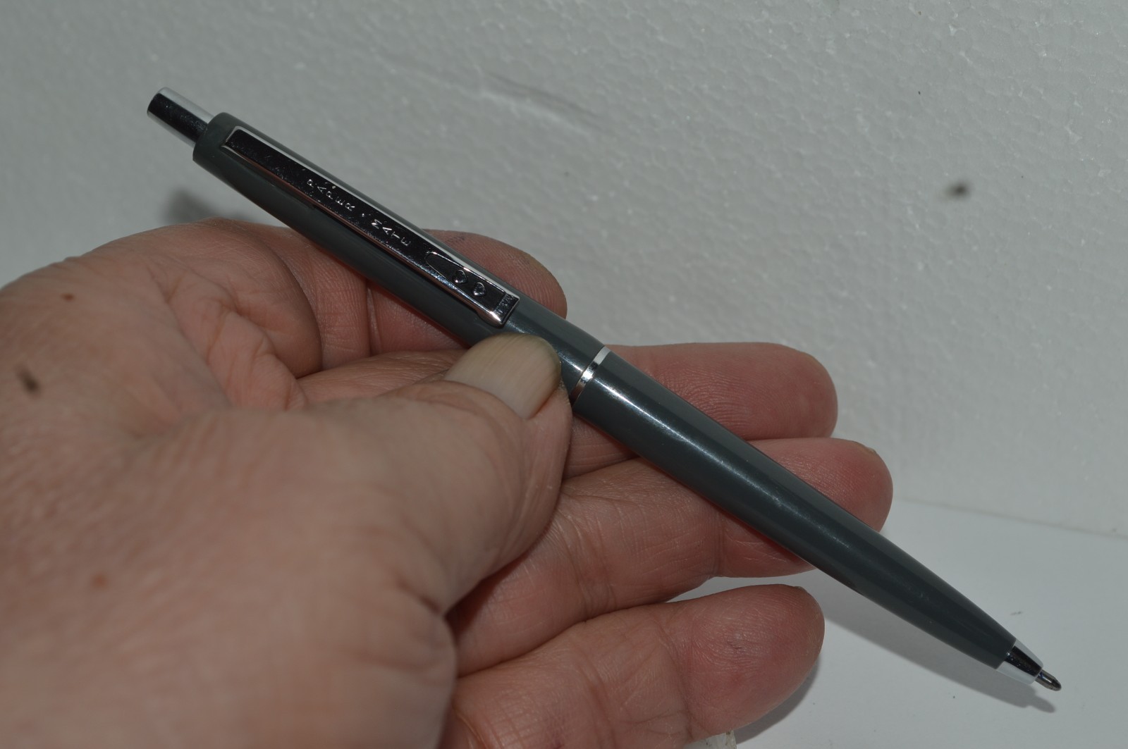 Paper Mate #355 MALIBU Ballpoint Pen Dark Gray Color Made In USA Circa 1980’s